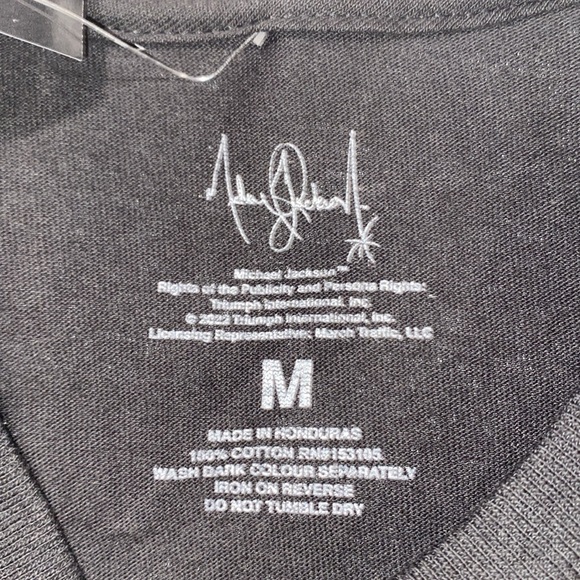 New Hot Topic graphic short sleeve black band T-shirt unisex M - Picture 7 of 7